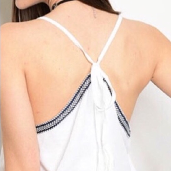 WHITE EMBROIDERY SMOCK WAIST LINED ROMPER - Picture 4 of 14